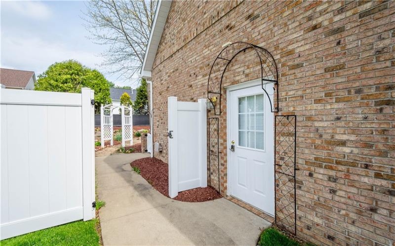 117 Clare Dr, Perryopolis, 15473, 4 Bedrooms Bedrooms, 10 Rooms Rooms,3.1 BathroomsBathrooms,Residential,For Sale,Clare Dr,1749633