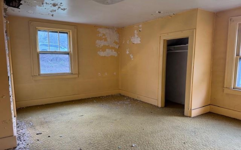 84 Union St, Brownsville, 15417, 4 Bedrooms Bedrooms, 8 Rooms Rooms,2 BathroomsBathrooms,Residential,For Sale,Union St,1749634