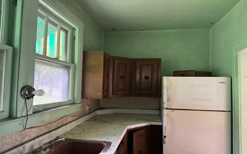 84 Union St, Brownsville, 15417, 4 Bedrooms Bedrooms, 8 Rooms Rooms,2 BathroomsBathrooms,Residential,For Sale,Union St,1749634