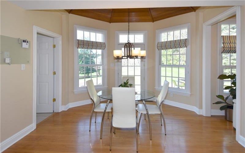 317 Abbey Brook Ln, Venetia, 15367, 4 Bedrooms Bedrooms, ,3.2 BathroomsBathrooms,Residential,For Sale,Abbey Brook Ln,1747932