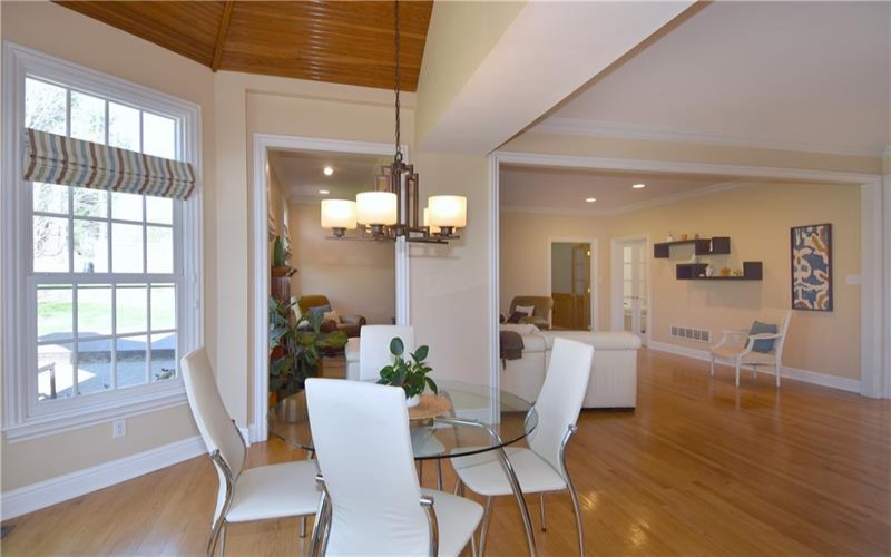 317 Abbey Brook Ln, Venetia, 15367, 4 Bedrooms Bedrooms, ,3.2 BathroomsBathrooms,Residential,For Sale,Abbey Brook Ln,1747932