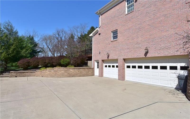 317 Abbey Brook Ln, Venetia, 15367, 4 Bedrooms Bedrooms, ,3.2 BathroomsBathrooms,Residential,For Sale,Abbey Brook Ln,1747932