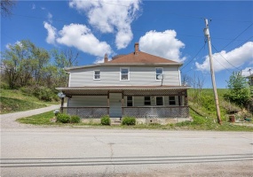 225 Lynn Rd, Brownsville, 15417, 3 Bedrooms Bedrooms, ,1.1 BathroomsBathrooms,Residential,For Sale,Lynn Rd,1749666