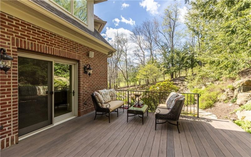 29 Virginia Lane, Canonsburg, 15317, 3 Bedrooms Bedrooms, 10 Rooms Rooms,3.2 BathroomsBathrooms,Residential,For Sale,Virginia Lane,1749697