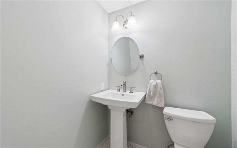 1141 Lauralynn Dr, Latrobe, 15650, 4 Bedrooms Bedrooms, 14 Rooms Rooms,3.2 BathroomsBathrooms,Residential,For Sale,Lauralynn Dr,1747952