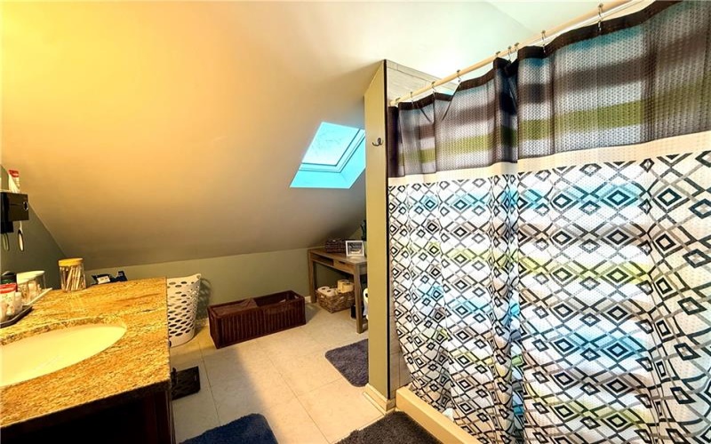 17 Johnson Rd, Houston, 15342, 3 Bedrooms Bedrooms, ,2 BathroomsBathrooms,Residential,For Sale,Johnson Rd,1747976