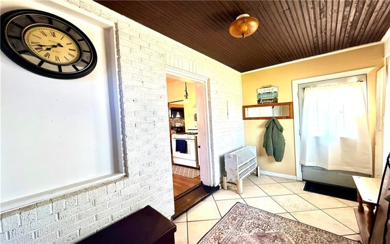 17 Johnson Rd, Houston, 15342, 3 Bedrooms Bedrooms, ,2 BathroomsBathrooms,Residential,For Sale,Johnson Rd,1747976