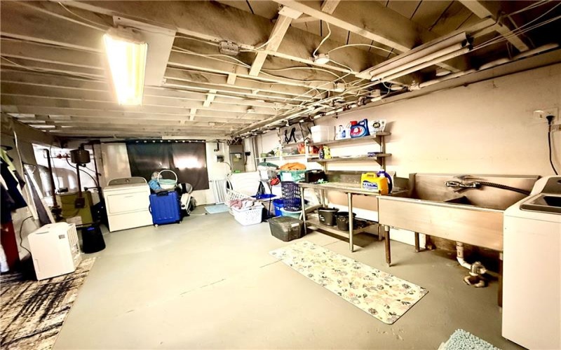 17 Johnson Rd, Houston, 15342, 3 Bedrooms Bedrooms, ,2 BathroomsBathrooms,Residential,For Sale,Johnson Rd,1747976