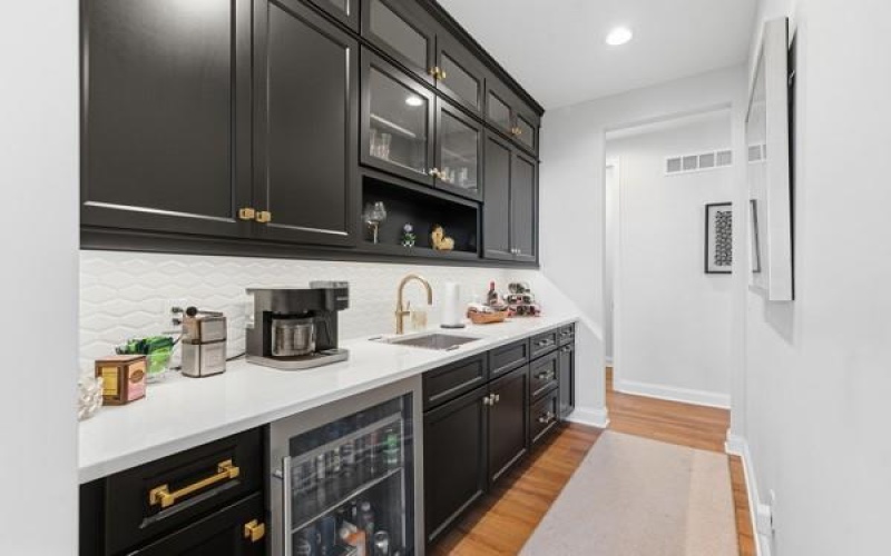 617 Presidents, Canonsburg, 15317, 4 Bedrooms Bedrooms, 11 Rooms Rooms,4 BathroomsBathrooms,Residential,For Sale,Presidents,1749711