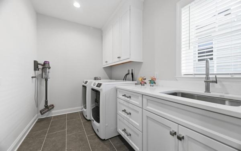 617 Presidents, Canonsburg, 15317, 4 Bedrooms Bedrooms, 11 Rooms Rooms,4 BathroomsBathrooms,Residential,For Sale,Presidents,1749711