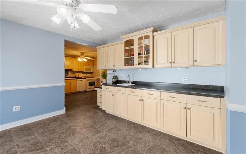 116 Kuchinic St, Venetia, 15367, 4 Bedrooms Bedrooms, 12 Rooms Rooms,3.1 BathroomsBathrooms,Residential,For Sale,Kuchinic St,1749726