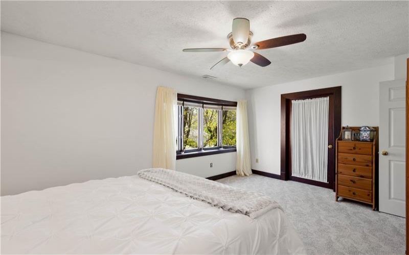 116 Kuchinic St, Venetia, 15367, 4 Bedrooms Bedrooms, 12 Rooms Rooms,3.1 BathroomsBathrooms,Residential,For Sale,Kuchinic St,1749726
