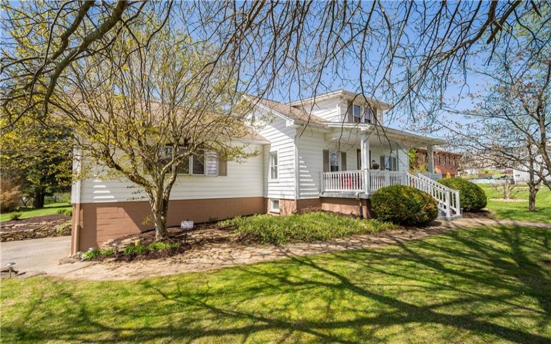 116 Kuchinic St, Venetia, 15367, 4 Bedrooms Bedrooms, 12 Rooms Rooms,3.1 BathroomsBathrooms,Residential,For Sale,Kuchinic St,1749726