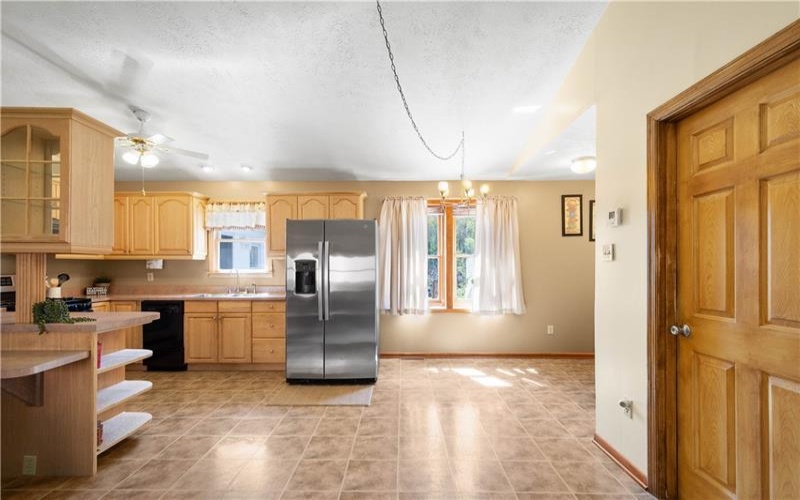 116 Kuchinic St, Venetia, 15367, 4 Bedrooms Bedrooms, 12 Rooms Rooms,3.1 BathroomsBathrooms,Residential,For Sale,Kuchinic St,1749726