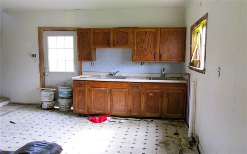376 Penn Avenue, Everson, 15631, 4 Bedrooms Bedrooms, 9 Rooms Rooms,2 BathroomsBathrooms,Residential,For Sale,Penn Avenue,1748003