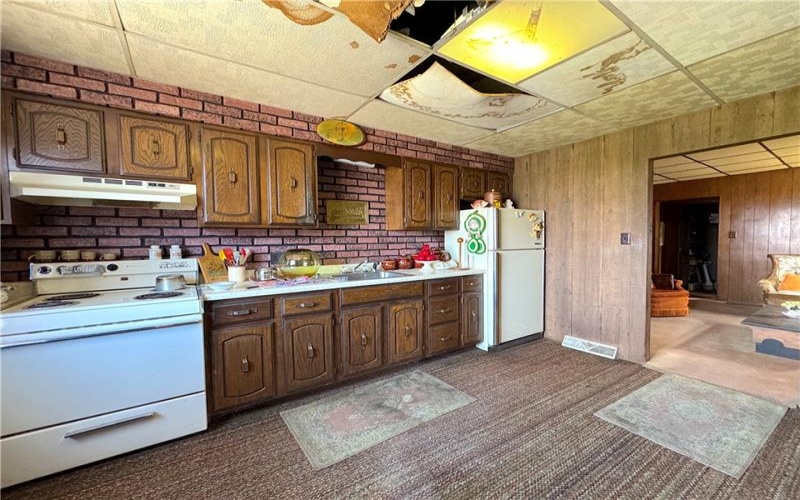 102 Sewickley Ave, Herminie, 15637, ,Commercial-industrial-business,For Sale,Sewickley Ave,1748053