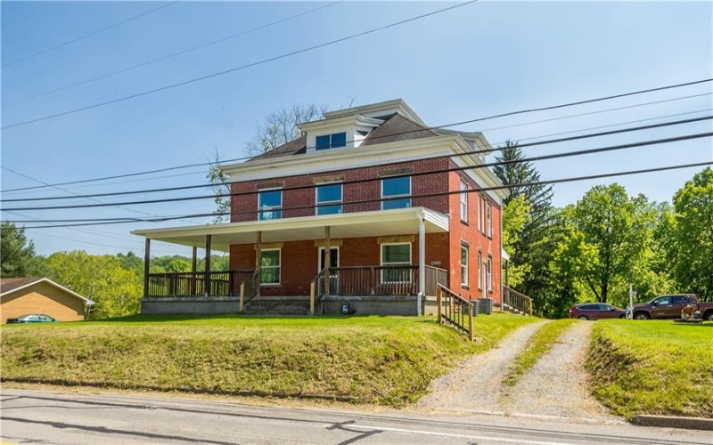4575 Prosperity Pike, Prosperity, 15329, 4 Bedrooms Bedrooms, 9 Rooms Rooms,3.1 BathroomsBathrooms,Residential,For Sale,Prosperity Pike,1748081