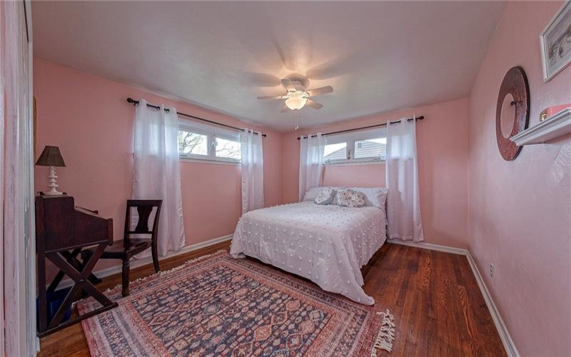 200 Stonebrook Dr, McMurray, 15317, 4 Bedrooms Bedrooms, 3 Rooms Rooms,2.1 BathroomsBathrooms,Residential,For Sale,Stonebrook Dr,1748096