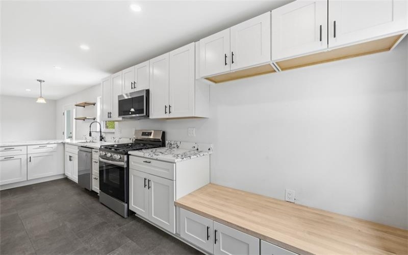 2745 Van Buren Dr, New Kensington, 15068, 3 Bedrooms Bedrooms, 7 Rooms Rooms,2 BathroomsBathrooms,Residential,For Sale,Van Buren Dr,1749831
