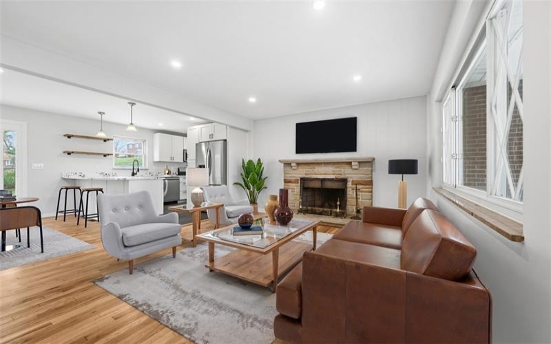 2745 Van Buren Dr, New Kensington, 15068, 3 Bedrooms Bedrooms, 7 Rooms Rooms,2 BathroomsBathrooms,Residential,For Sale,Van Buren Dr,1749831