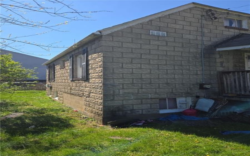 102 Isabell St, Washington, 15301, 3 Bedrooms Bedrooms, ,1 BathroomBathrooms,Residential,For Sale,Isabell St,1749832