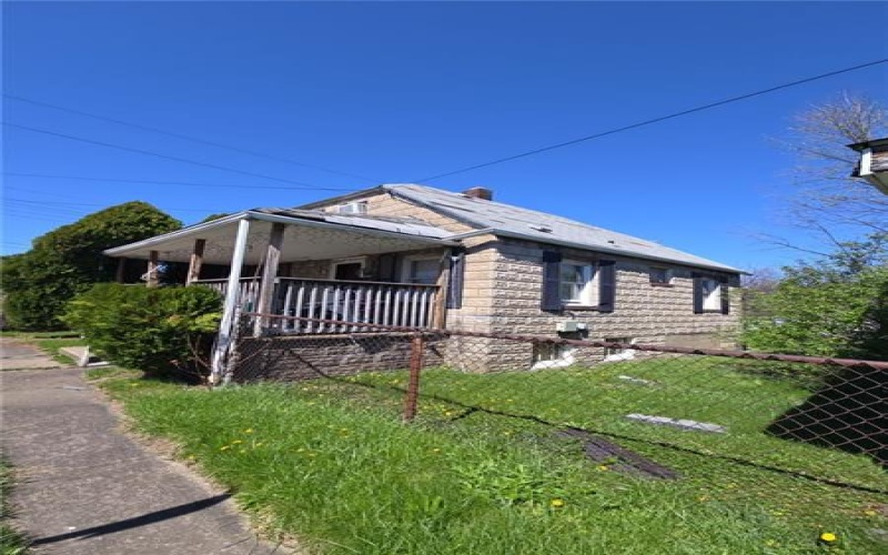 102 Isabell St, Washington, 15301, 3 Bedrooms Bedrooms, ,1 BathroomBathrooms,Residential,For Sale,Isabell St,1749832