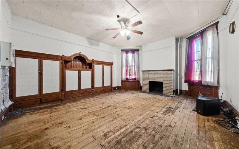 910 Maiden St, Washington, 15301, 6 Bedrooms Bedrooms, 13 Rooms Rooms,2 BathroomsBathrooms,Residential,For Sale,Maiden St,1748117