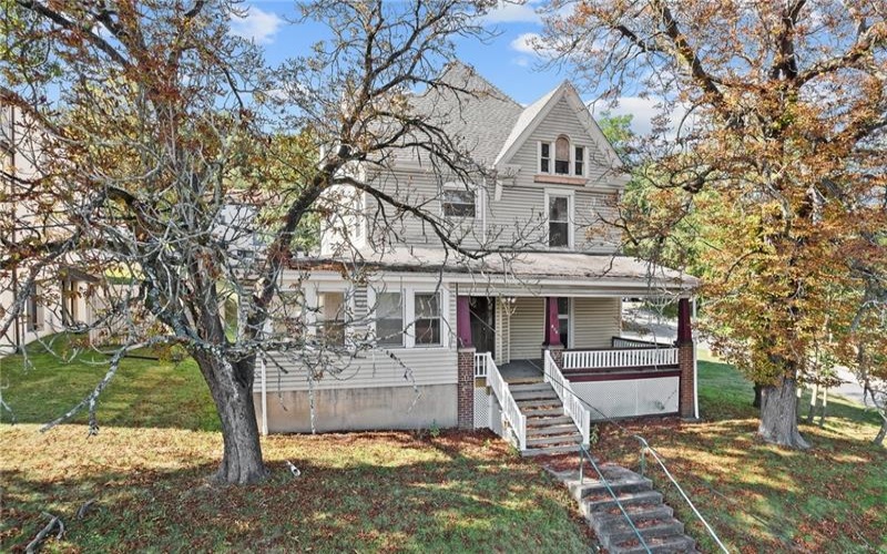 910 Maiden St, Washington, 15301, 6 Bedrooms Bedrooms, 13 Rooms Rooms,2 BathroomsBathrooms,Residential,For Sale,Maiden St,1748117