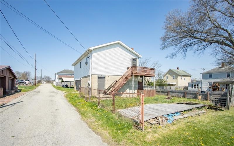 205 Water St, Masontown, 15461, 3 Bedrooms Bedrooms, ,1 BathroomBathrooms,Residential,For Sale,Water St,1748122