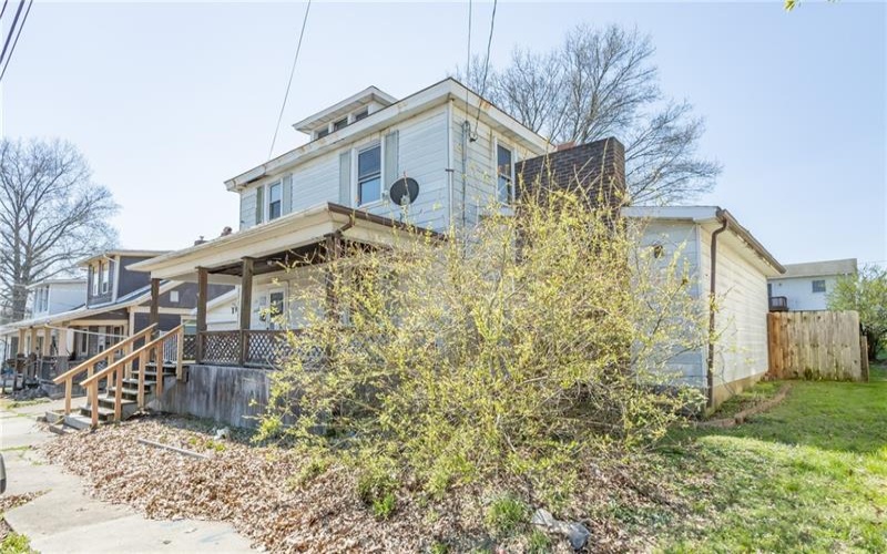 205 Water St, Masontown, 15461, 3 Bedrooms Bedrooms, ,1 BathroomBathrooms,Residential,For Sale,Water St,1748122