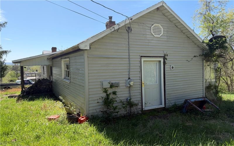 213 Gates Rd, Adah, 15410, 2 Bedrooms Bedrooms, ,1 BathroomBathrooms,Residential,For Sale,Gates Rd,1749842