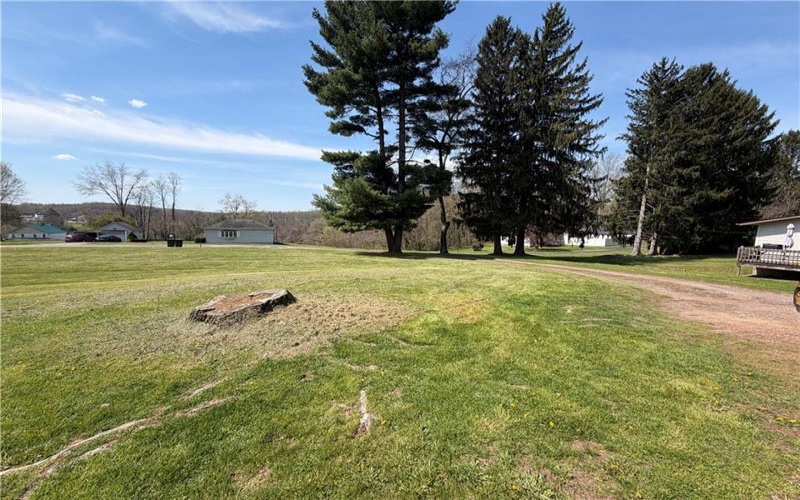 112 Schoolhouse Rd, Grindstone, 15442, 2 Bedrooms Bedrooms, ,1.1 BathroomsBathrooms,Residential,For Sale,Schoolhouse Rd,1748126