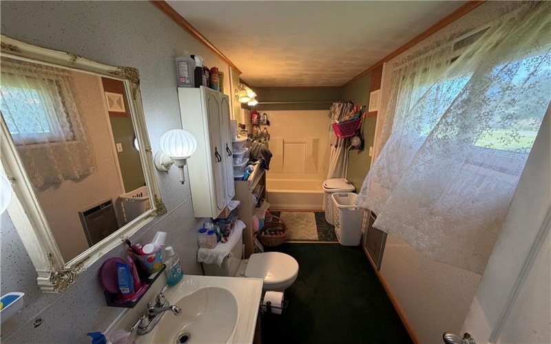 112 Schoolhouse Rd, Grindstone, 15442, 2 Bedrooms Bedrooms, ,1.1 BathroomsBathrooms,Residential,For Sale,Schoolhouse Rd,1748126