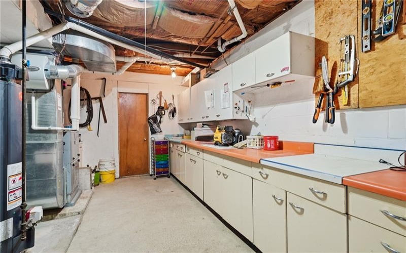 20 Walker Rd, Burgettstown, 15021, 3 Bedrooms Bedrooms, 10 Rooms Rooms,3 BathroomsBathrooms,Residential,For Sale,Walker Rd,1748132