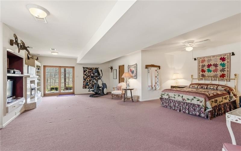 20 Walker Rd, Burgettstown, 15021, 3 Bedrooms Bedrooms, 10 Rooms Rooms,3 BathroomsBathrooms,Residential,For Sale,Walker Rd,1748132