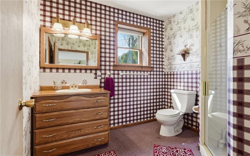 20 Walker Rd, Burgettstown, 15021, 3 Bedrooms Bedrooms, 10 Rooms Rooms,3 BathroomsBathrooms,Residential,For Sale,Walker Rd,1748132