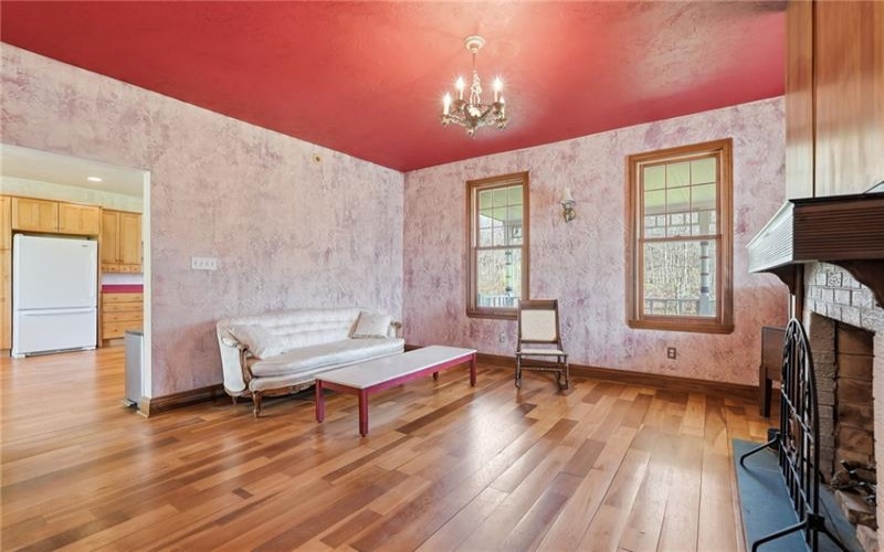 20 Walker Rd, Burgettstown, 15021, 3 Bedrooms Bedrooms, 10 Rooms Rooms,3 BathroomsBathrooms,Residential,For Sale,Walker Rd,1748132