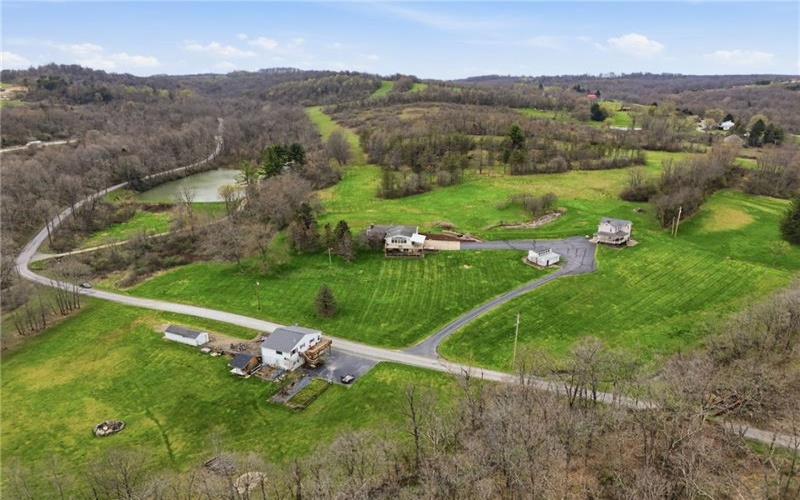 20 Walker Rd, Burgettstown, 15021, 3 Bedrooms Bedrooms, 10 Rooms Rooms,3 BathroomsBathrooms,Residential,For Sale,Walker Rd,1748132