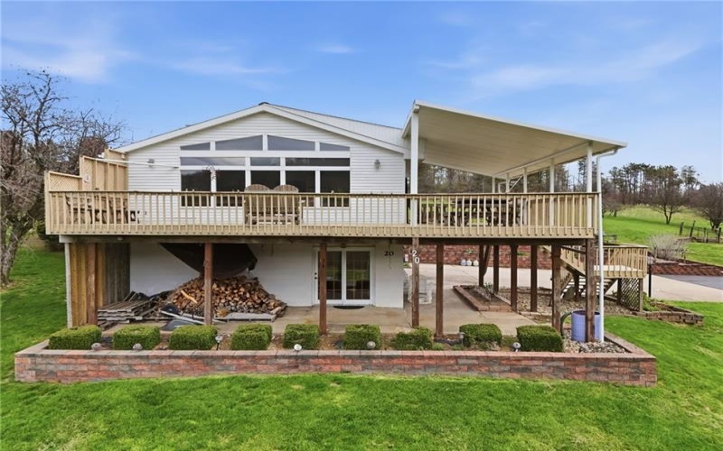 20 Walker Rd, Burgettstown, 15021, 3 Bedrooms Bedrooms, 10 Rooms Rooms,3 BathroomsBathrooms,Residential,For Sale,Walker Rd,1748132