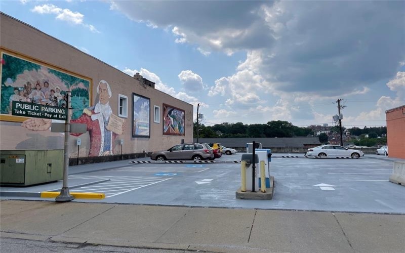 128-130 Pennsylvania Rd, Greensburg, 15601, ,Commercial-industrial-business,For Sale,Pennsylvania Rd,1748135