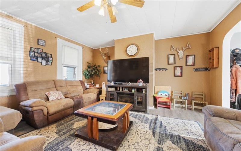 213 Main St, Dickerson Run, 15430, 3 Bedrooms Bedrooms, ,1 BathroomBathrooms,Residential,For Sale,Main St,1748147