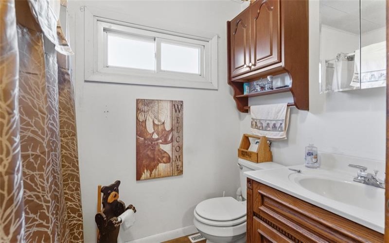 213 Main St, Dickerson Run, 15430, 3 Bedrooms Bedrooms, ,1 BathroomBathrooms,Residential,For Sale,Main St,1748147
