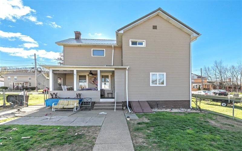 213 Main St, Dickerson Run, 15430, 3 Bedrooms Bedrooms, ,1 BathroomBathrooms,Residential,For Sale,Main St,1748147
