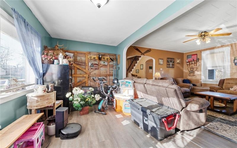 213 Main St, Dickerson Run, 15430, 3 Bedrooms Bedrooms, ,1 BathroomBathrooms,Residential,For Sale,Main St,1748147