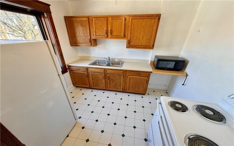 35 Beeson Blvd, Uniontown, 15401, 2 Bedrooms Bedrooms, ,1 BathroomBathrooms,Lease,For Rent,Beeson Blvd,1748167