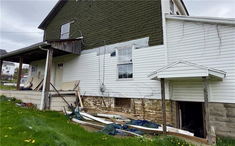126 Shoaf Rd, Smithfield, 15478, 2 Bedrooms Bedrooms, ,1 BathroomBathrooms,Residential,For Sale,Shoaf Rd,1749881