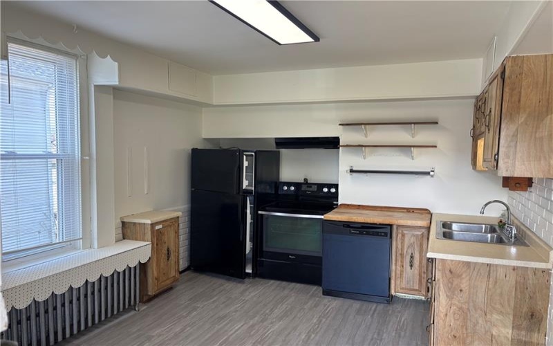 16 Oak St, Manor, 15665, 3 Bedrooms Bedrooms, 6 Rooms Rooms,1 BathroomBathrooms,Residential,For Sale,Oak St,1749913