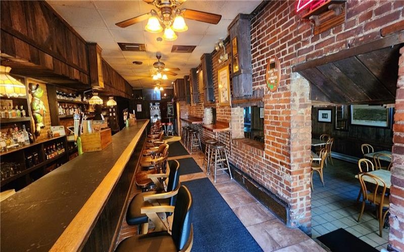 41 N Main Street, 15601, 15601, ,Commercial-industrial-business,For Sale,N Main Street,1749945