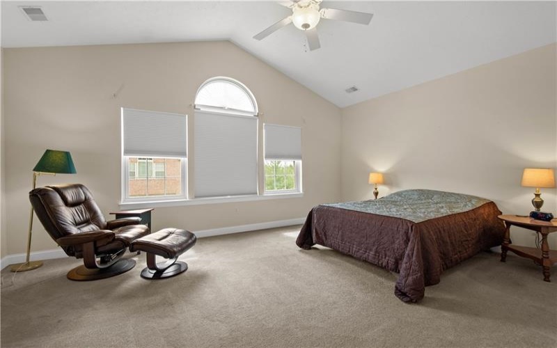 3012 Laura Ln, Lawrence, 15055, 3 Bedrooms Bedrooms, 10 Rooms Rooms,2.1 BathroomsBathrooms,Residential,For Sale,Laura Ln,1748205