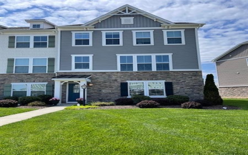 4054 Overview Drive, Canonsburg, 15317, 3 Bedrooms Bedrooms, 7 Rooms Rooms,2.1 BathroomsBathrooms,Residential,For Sale,Overview Drive,1749951
